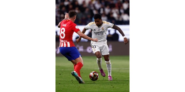 In een hartstochtelijke strijd versloeg Real Madrid Atletico Madrid en ging door naar de finale van de Western Super Cup